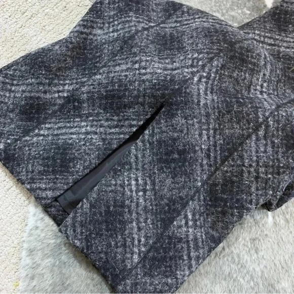 Banana Republic Wool Blend Dress - Picture 7 of 13